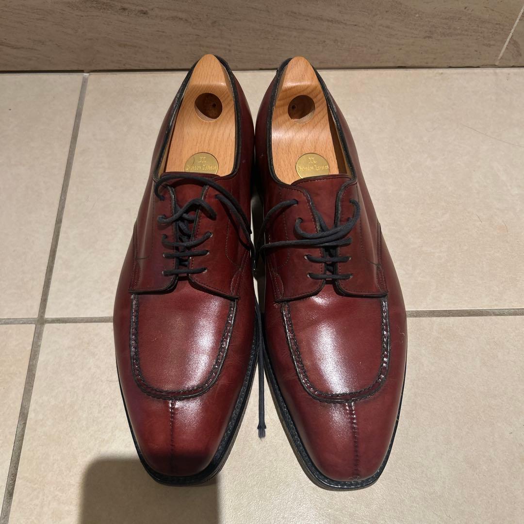 ジョンロブ サイズ8E