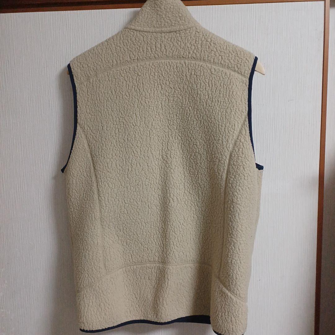 patagonia フリースベスト M クリーム色