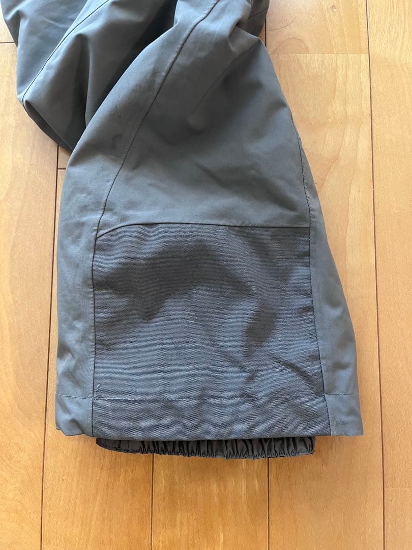 Peak Performance マルーンパンツ XLサイズ