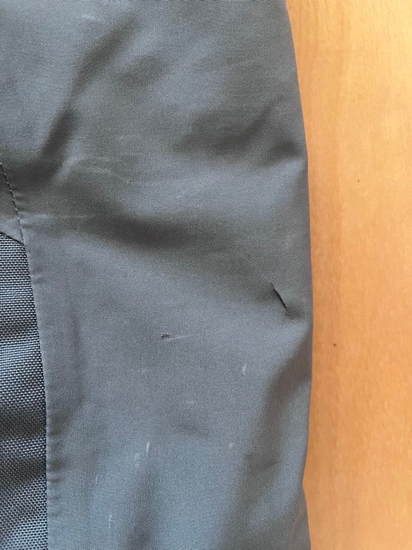 Peak Performance マルーンパンツ XLサイズ