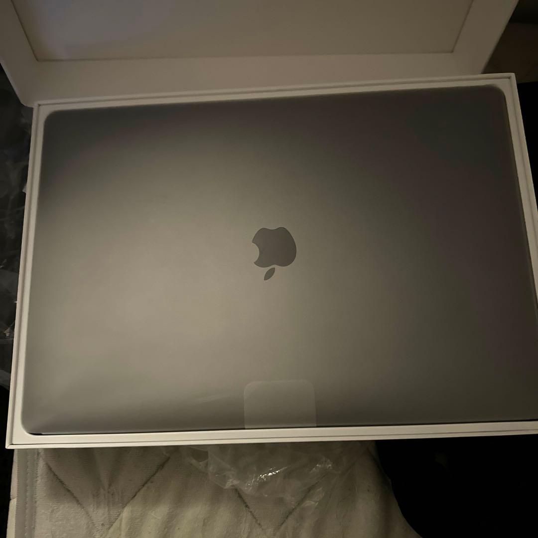 MacBookPro 15inch2018スペースグレイ256GB