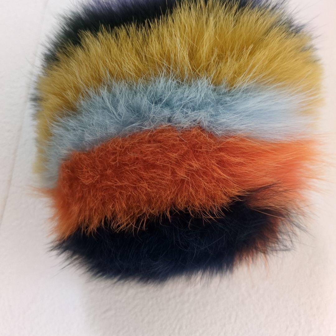 美品FENDI ポンポンチャーム ファー　バックチャーム　マルチカラー