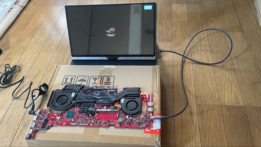 ASUS ZEPHYRUS GX501GI マザーボード修理アップグレードに使用