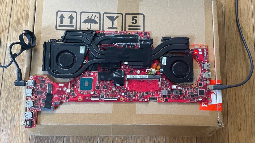 ASUS ZEPHYRUS GX501GI マザーボード修理アップグレードに使用