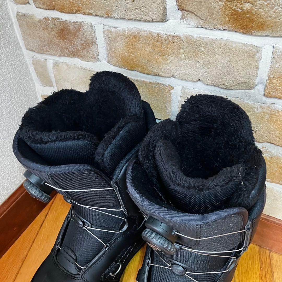 極美‼️半日のみ‼️未使用レベル‼️TRIPLE-C スノーボード ブーツ　23㎝女性