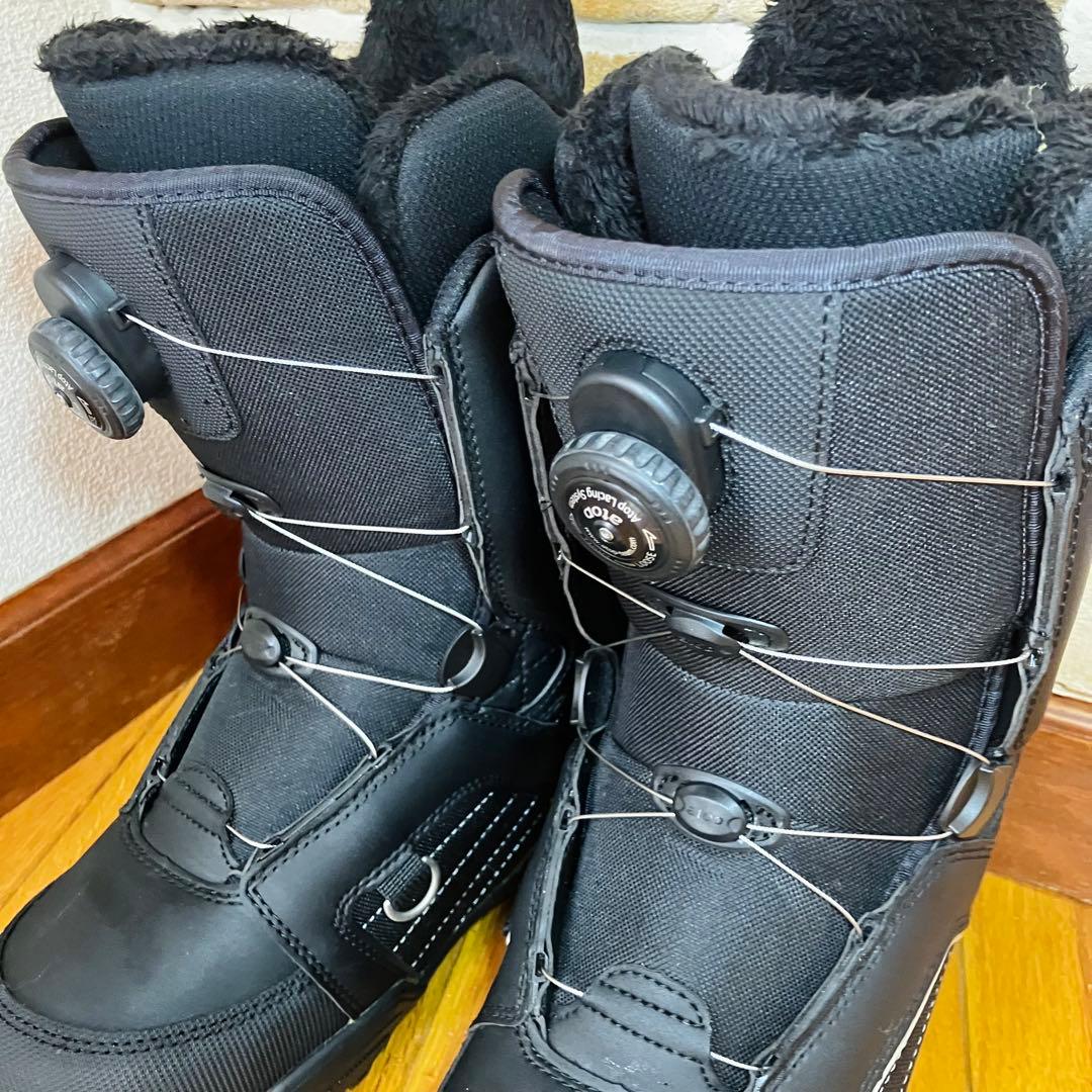 極美‼️半日のみ‼️未使用レベル‼️TRIPLE-C スノーボード ブーツ　23㎝女性