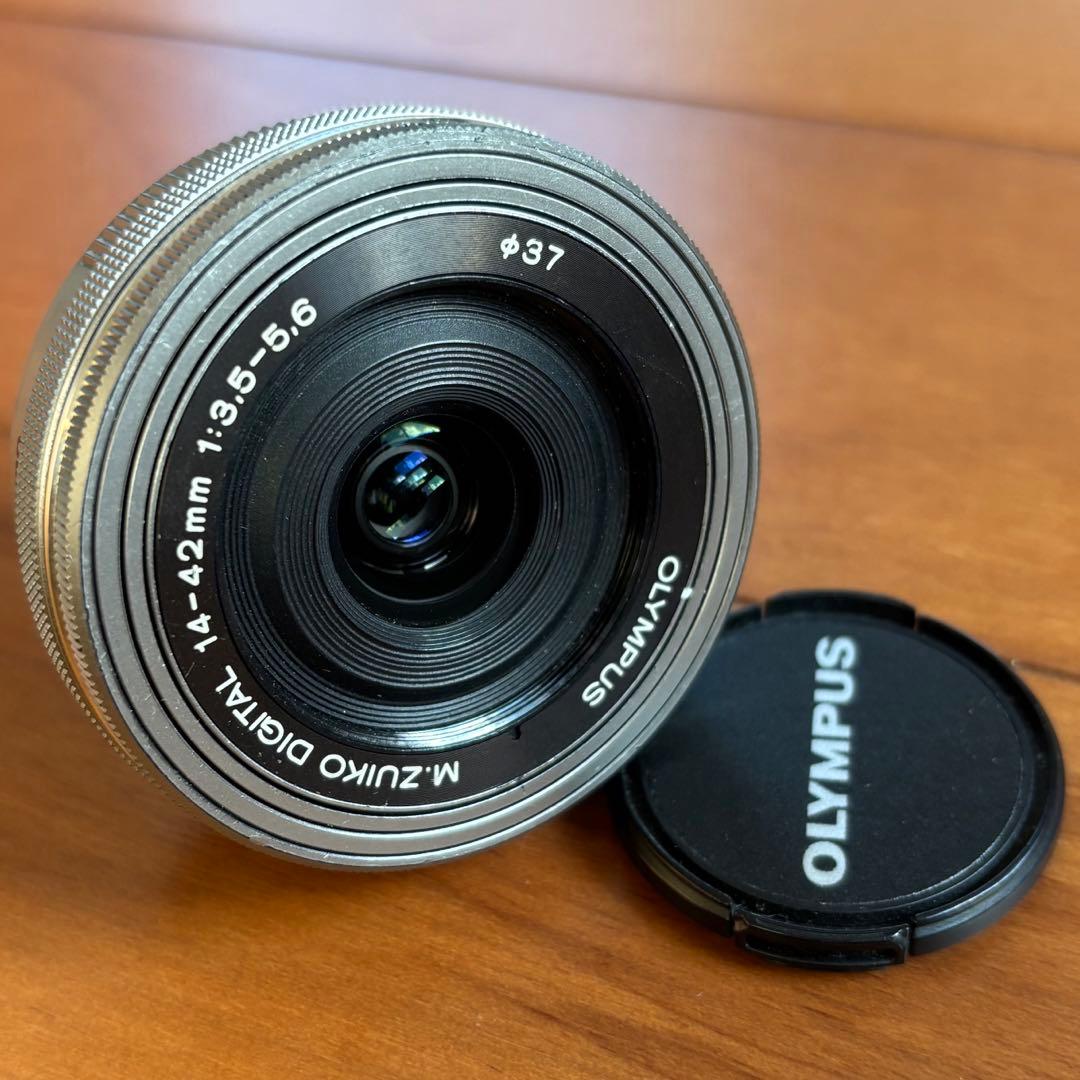 ✨オリンパス 電動パンケーキズームレンズ✨