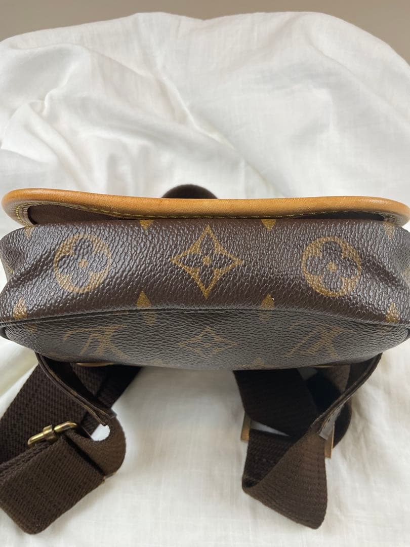 【美品】LOUIS VUITTON ボスフォール バムバッグ ウエストバッグ