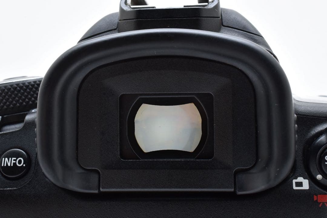 一眼レフカメラ Canon EOS 5D Mark IV /EF 28-80mm