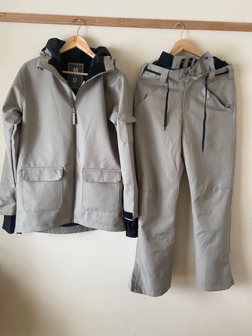 グレー スノーボードウェアセット