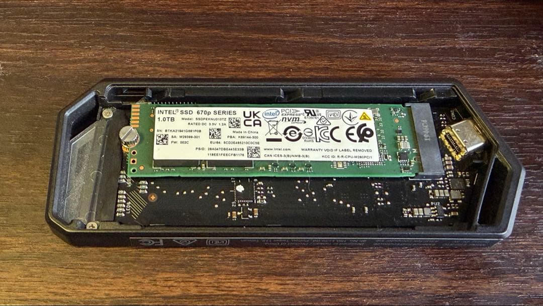 外付けハードディスク・ドライブ ASUS ROG Strix Arion Intel 670p 1TBSSD