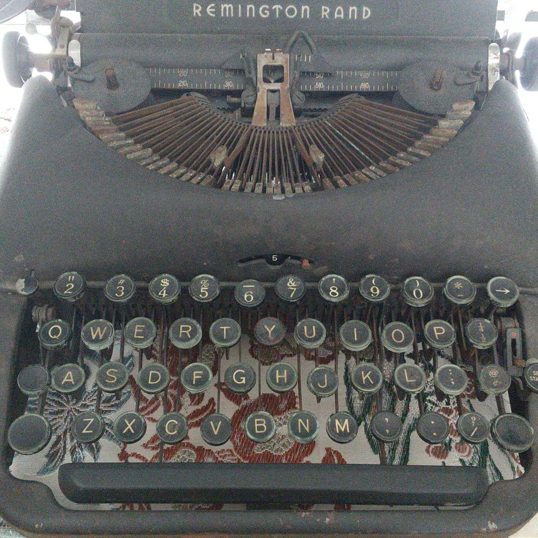 アンティーク タイプライター