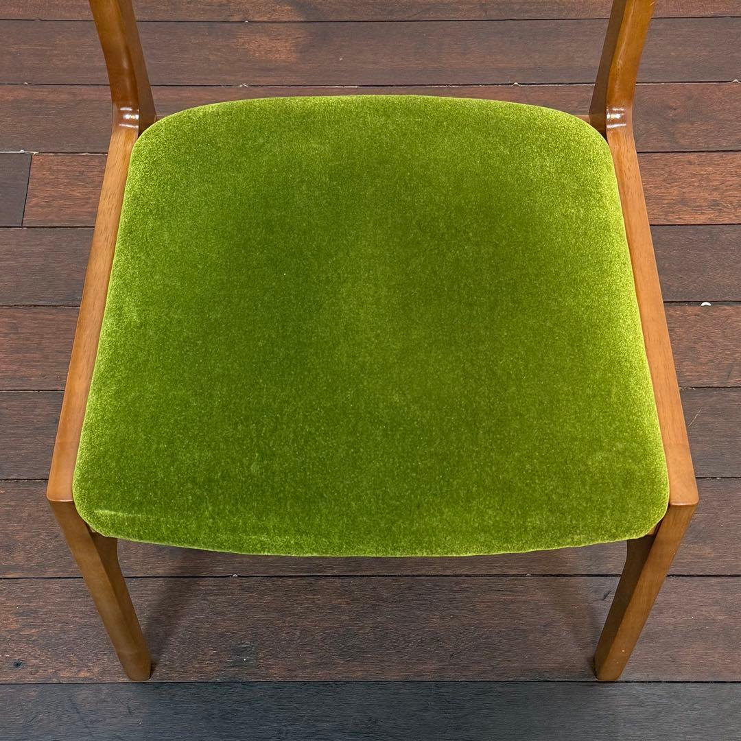 H19K78c 展示品 カリモク60＋ ダイニングチェア