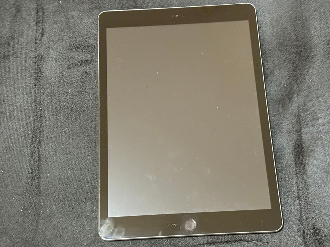 Apple iPad (第8世代) 128GB WiFiモデル iOS26