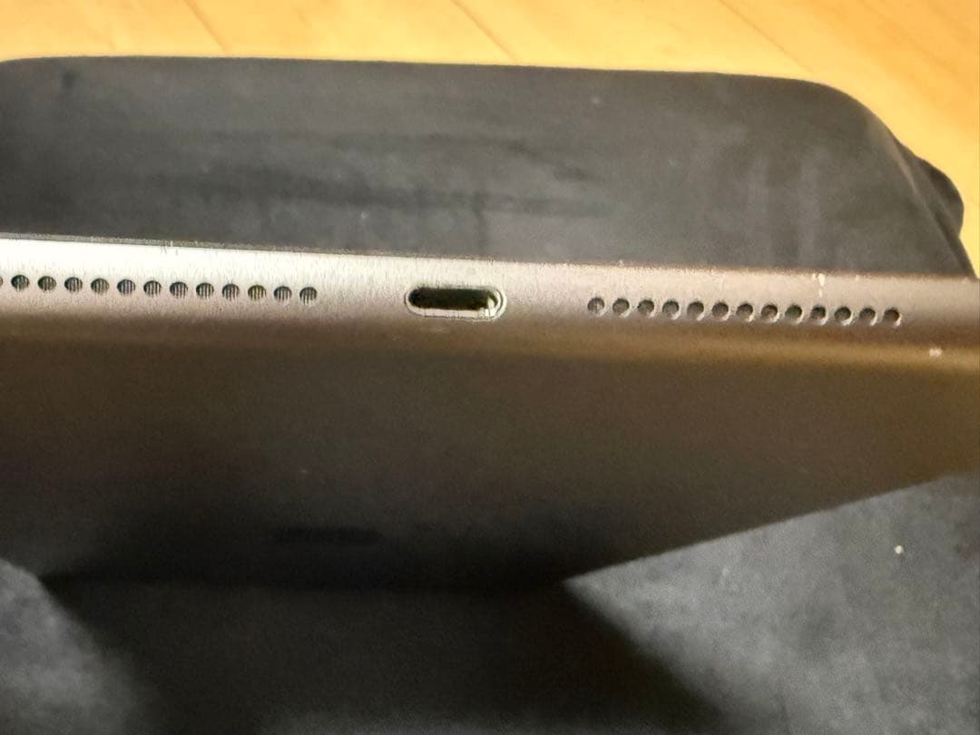 Apple iPad (第8世代) 128GB WiFiモデル iOS26