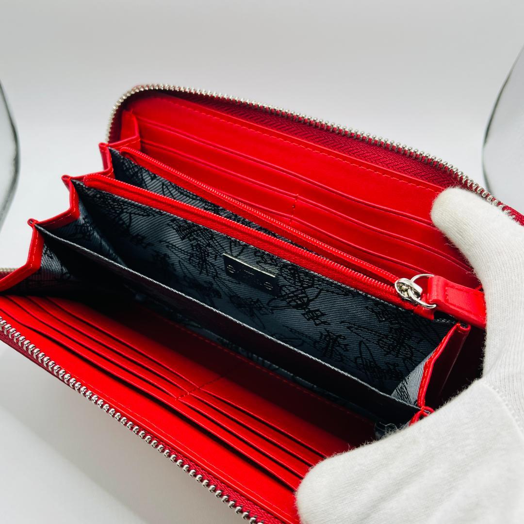 未使用 Vivienne Westwood 長財布 赤 型押し マット 人気