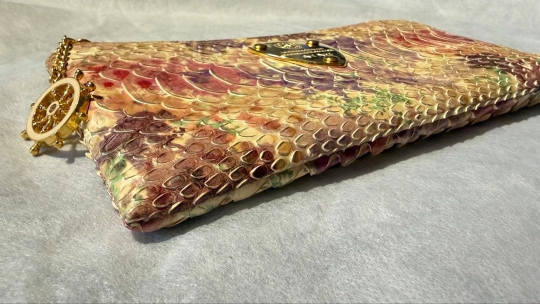 ATAO ヘビ革 マルチカラー 長財布 舵型チャーム付き