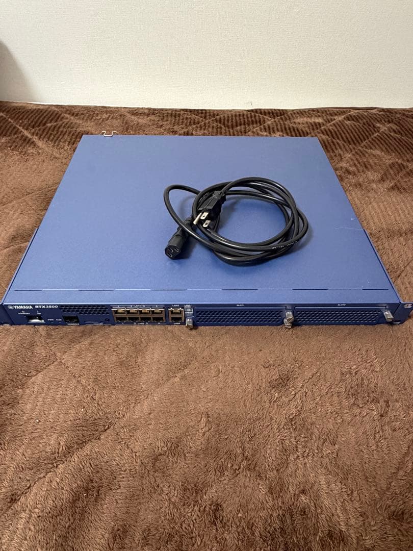 ヤマハ　YAMAHA RTX3500 ラックマウント型ネットワーク機器 青