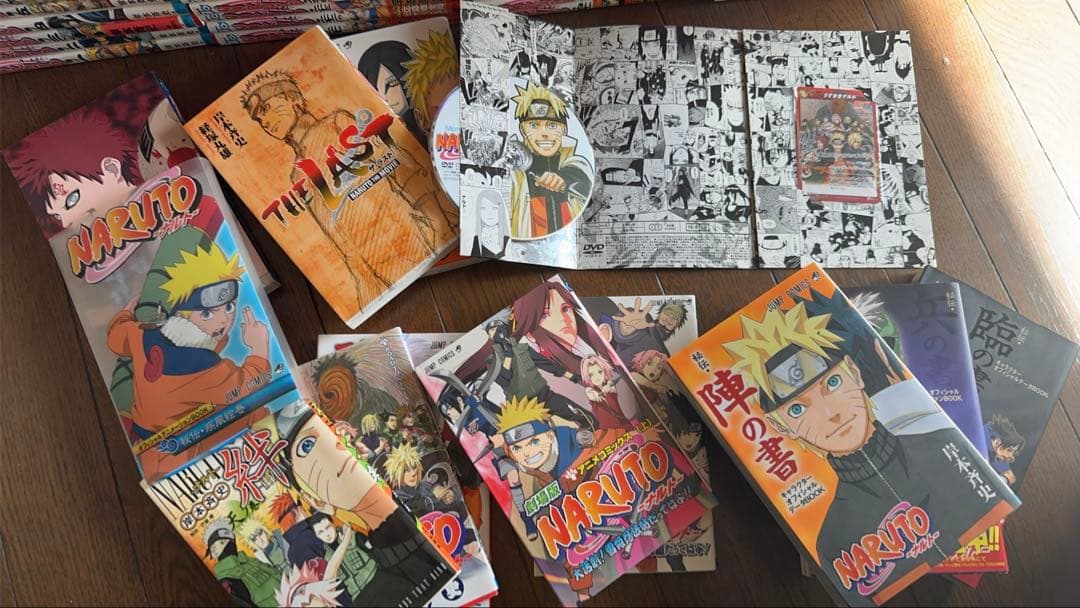 NARUTO 全72巻帯付き多数＋外伝＋秘伝・真伝・小説版 ・未開封サインカード