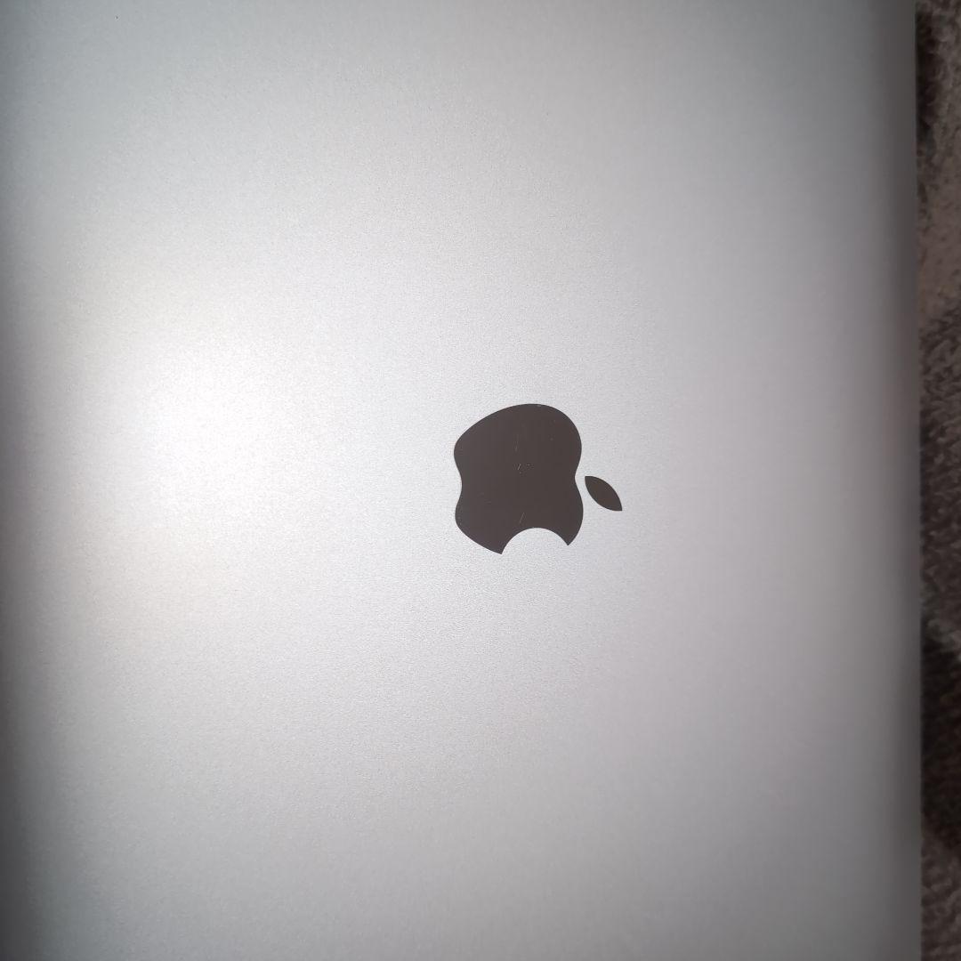 Apple MacBook 13インチ 2020 本体