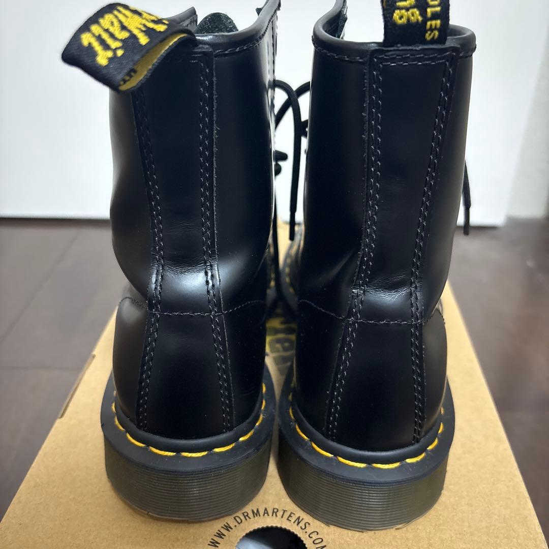 Dr. Martens ブラックブーツ イエローステッチ