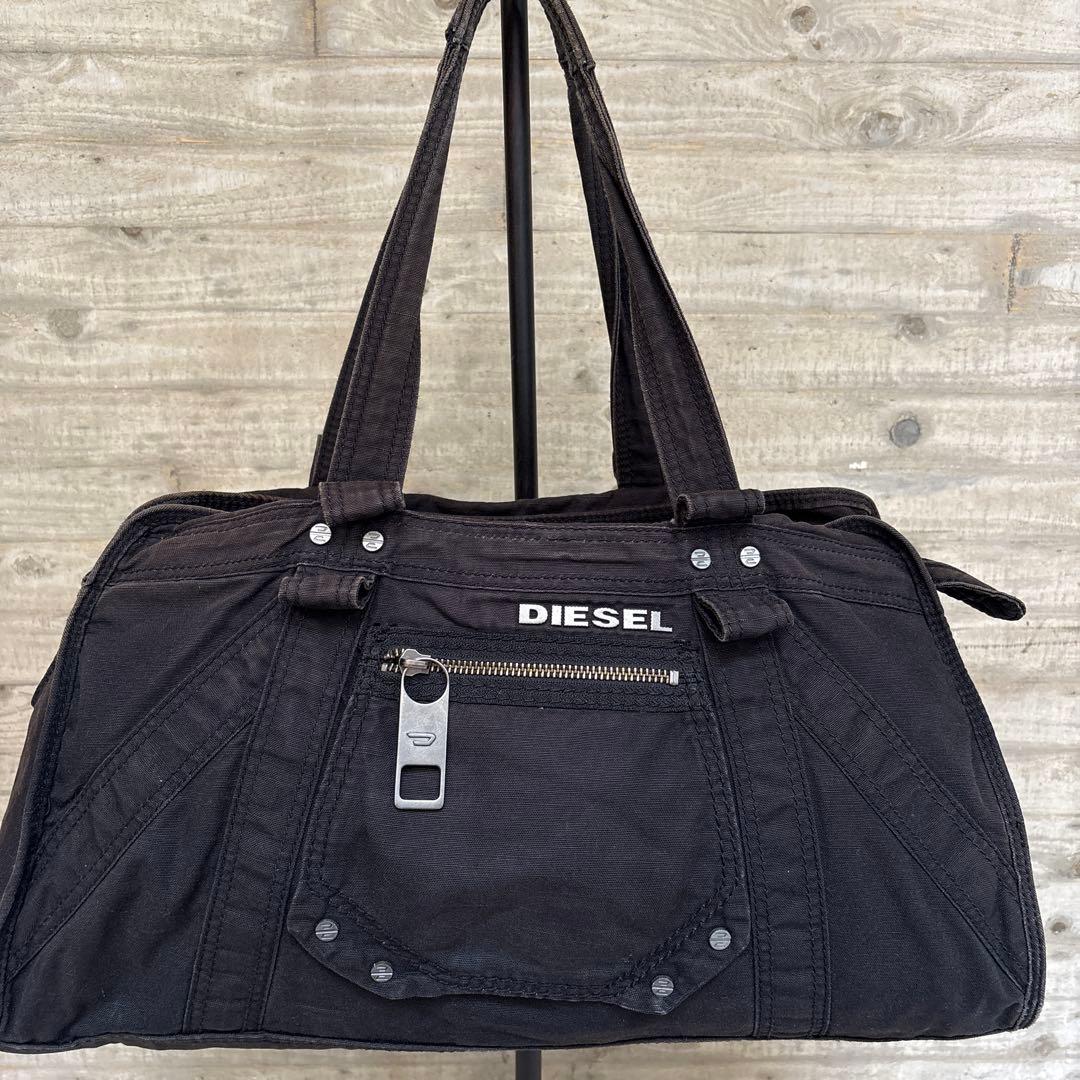 DIESEL ハンドバック トートバック　 メタルロゴ　黒