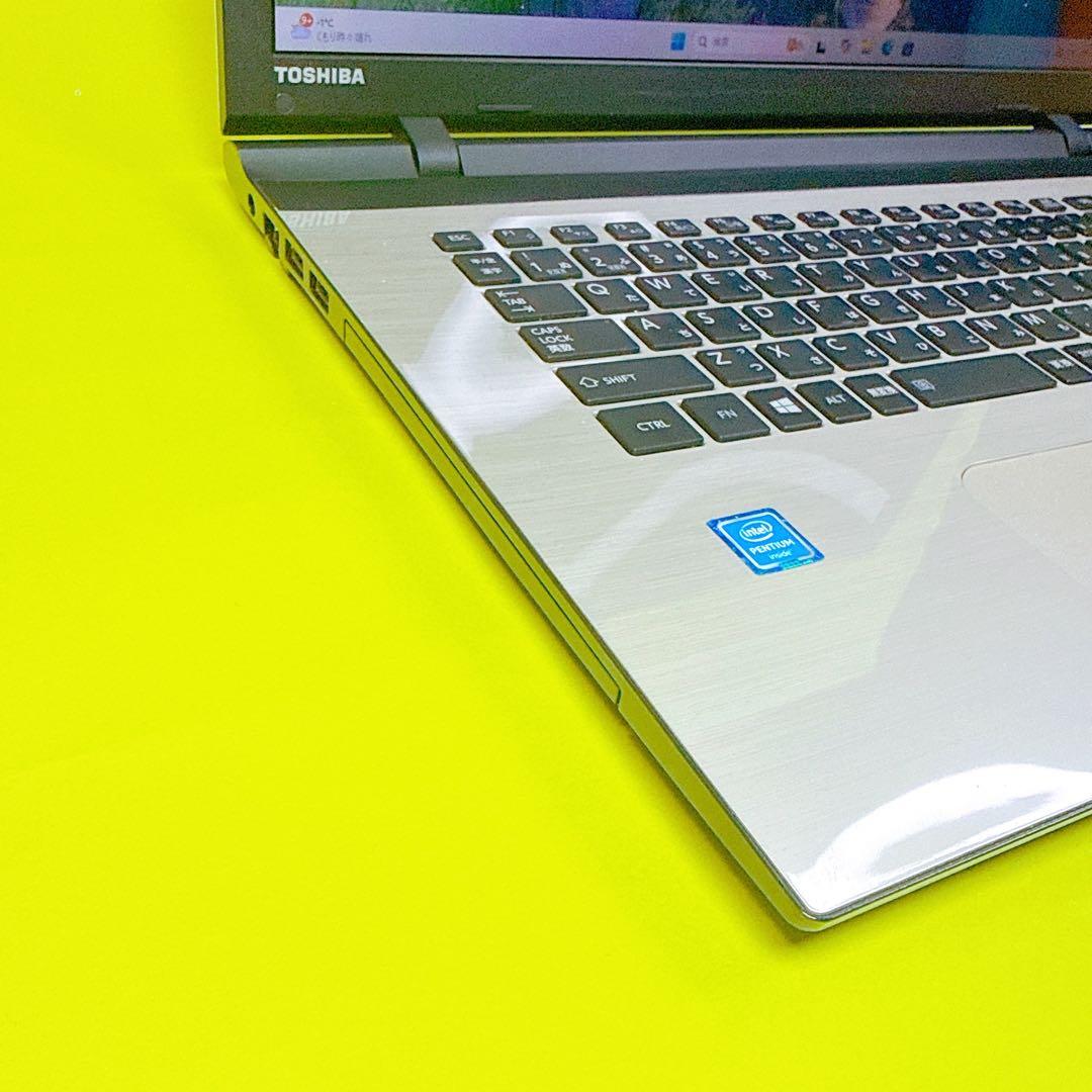 オフィス2024⭐️新品SSD⭐️windows11 ノートパソコン 17.3薄型