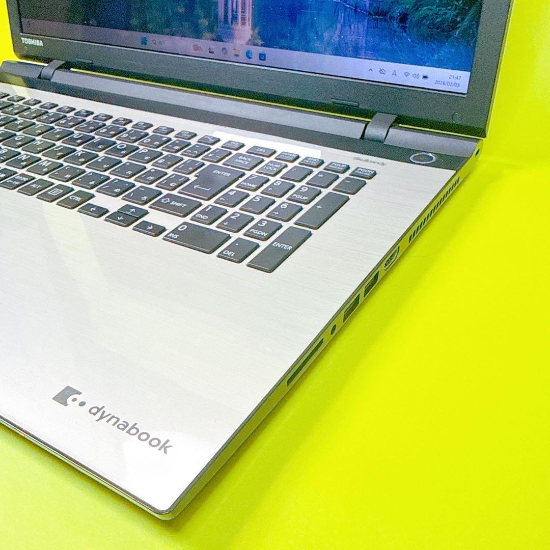 オフィス2024⭐️新品SSD⭐️windows11 ノートパソコン 17.3薄型