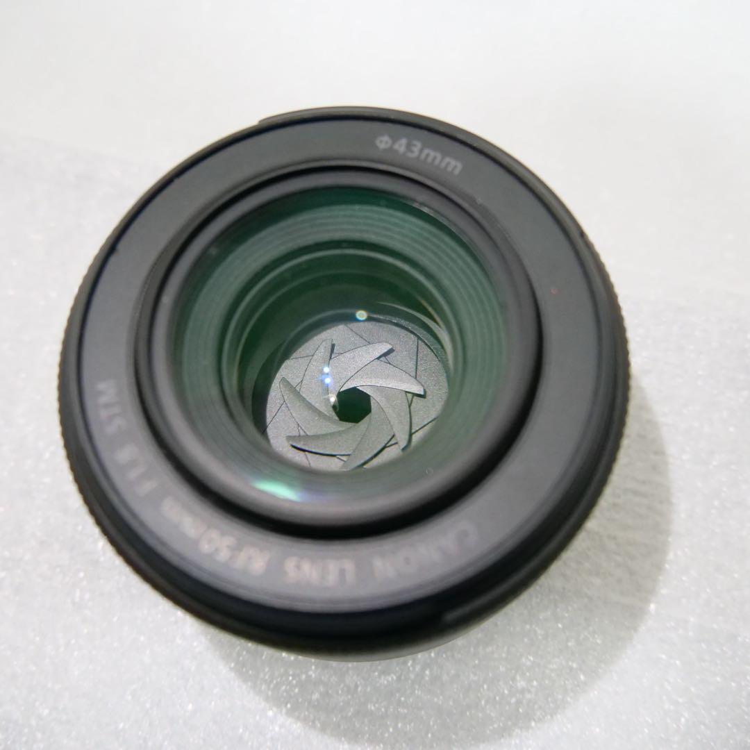 Canon RF50mm f/1.8 STM レンズ