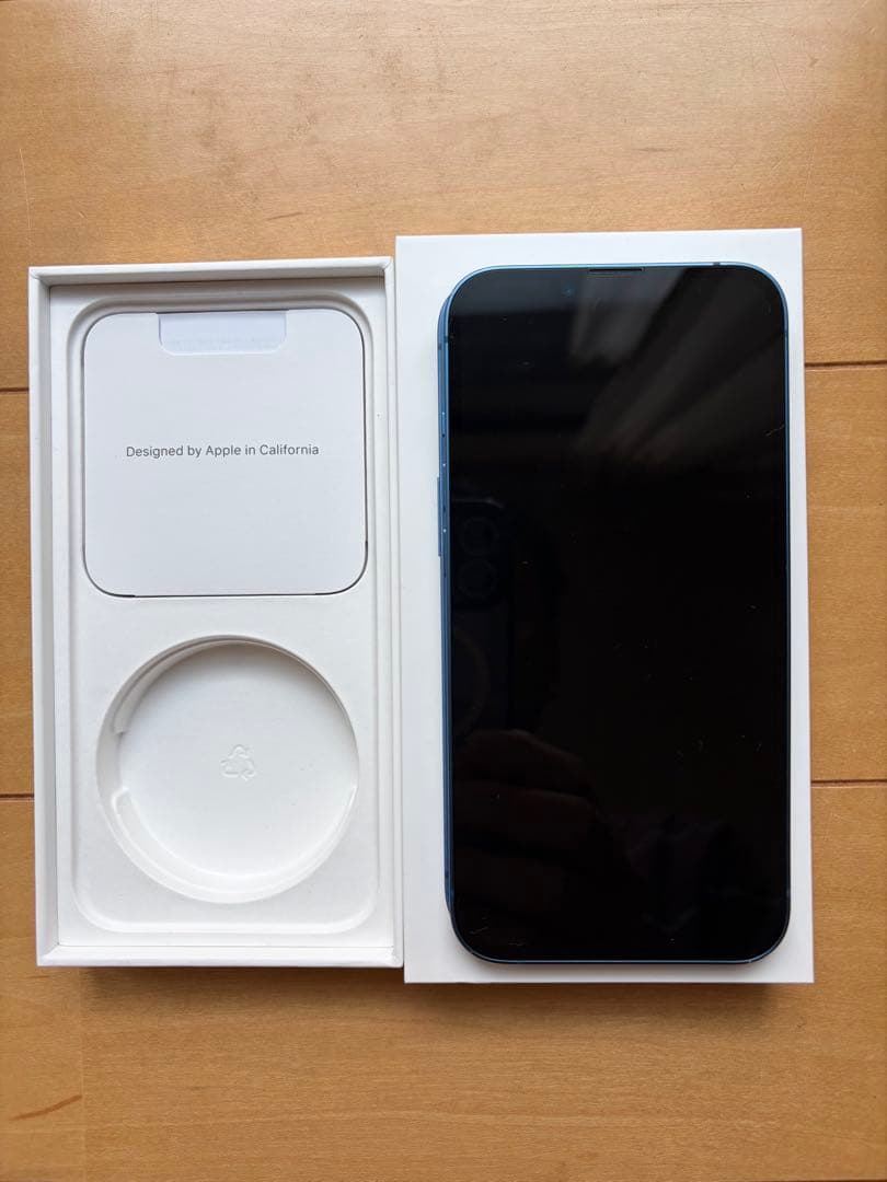 Apple iPhone 13 ブルー