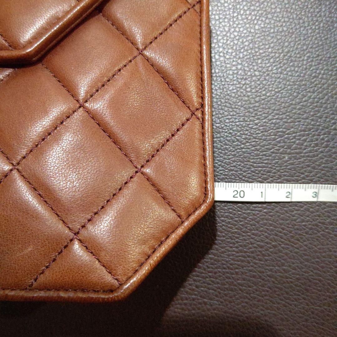 ✨シャネル✨未使用(訳あり)色変酷い ・ブラウン レザー キルティング バッグ