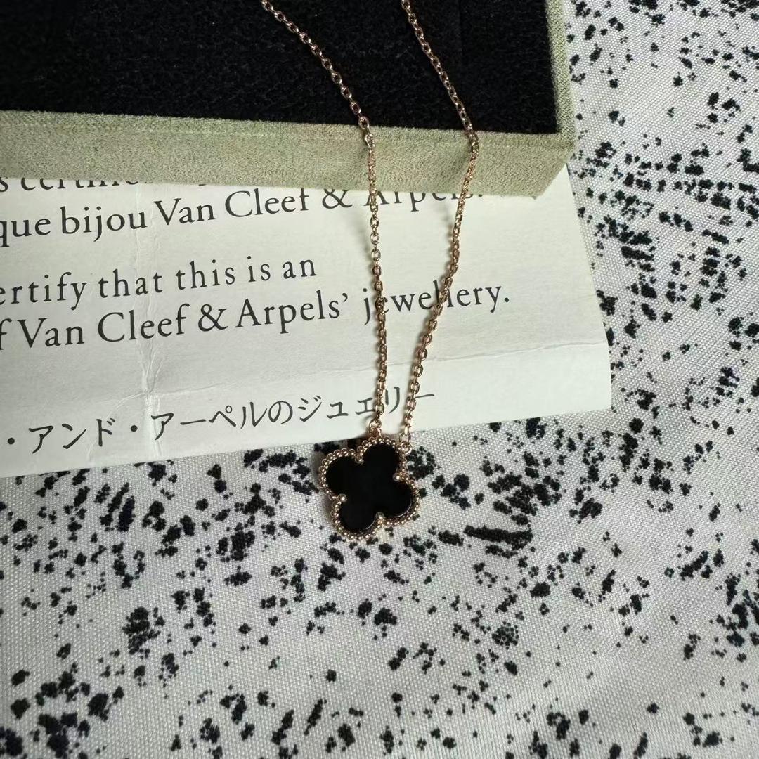Van Cleef & Arpels 四つ葉のクローバーネックレス@3