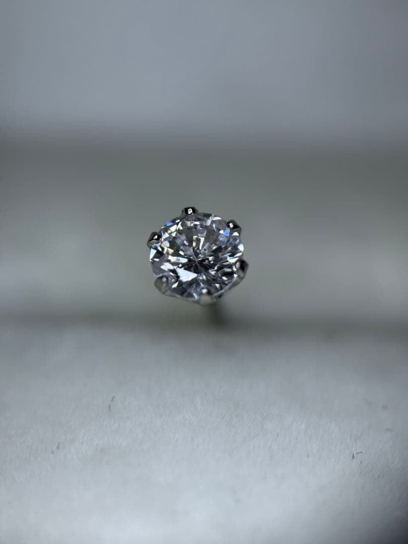 pt900 一粒ダイヤモンド0.1ct ピアス
