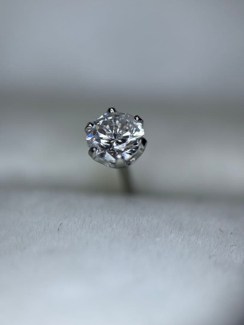 pt900 一粒ダイヤモンド0.1ct ピアス