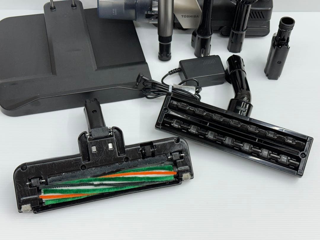 2023年製　東芝　掃除機　VC-CLX350 ハンディー　スティッククリーナー