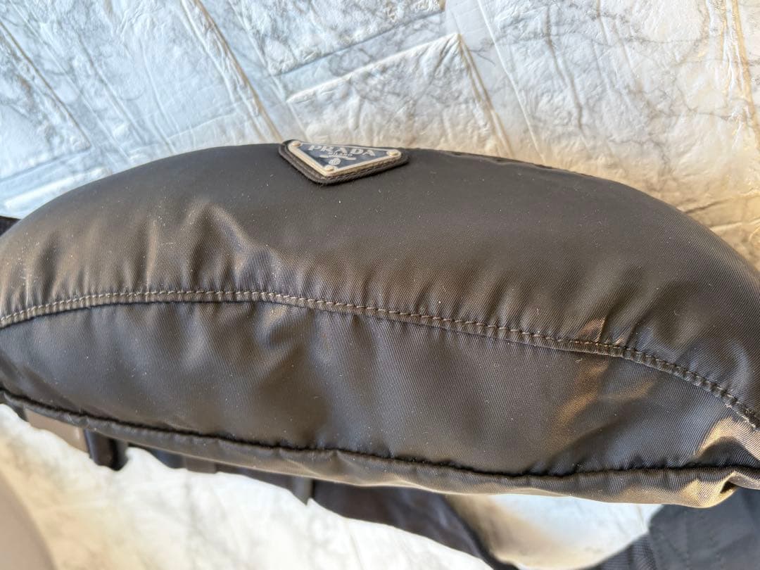 PRADA プラダ　ブラック ボディバッグ　ウエストポーチ　黒