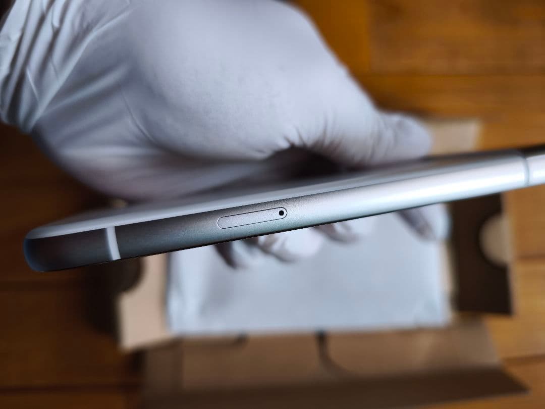 Google Pixel8a ほぼ新品 torras新品MagSafeケース付き