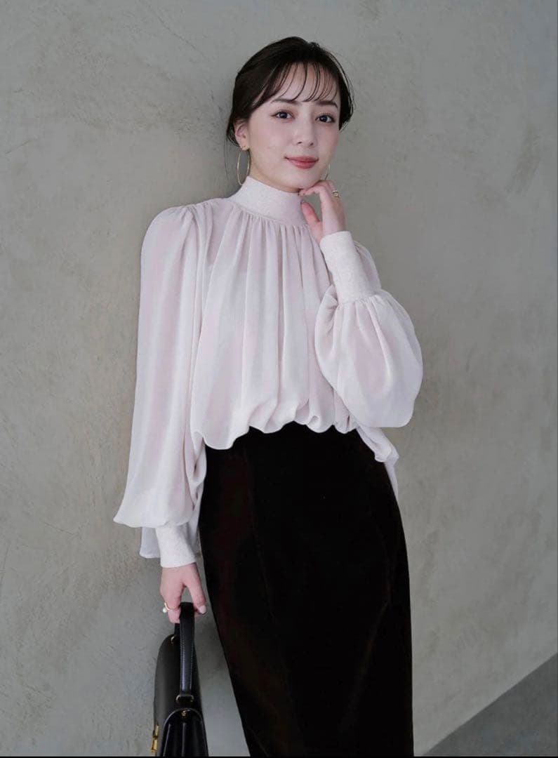 完売anuans アニュアンス ジョーゼットフレアブラウス　ブルー 新品タグ付