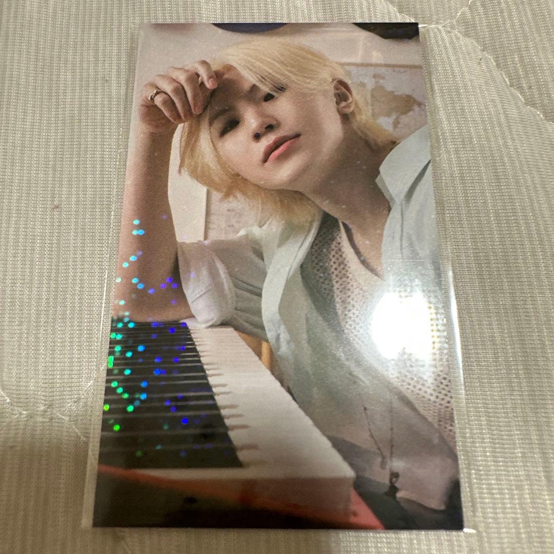 セブチ SPILL THE FEELS TSUTAYA ラキドロ ウジ トレカ