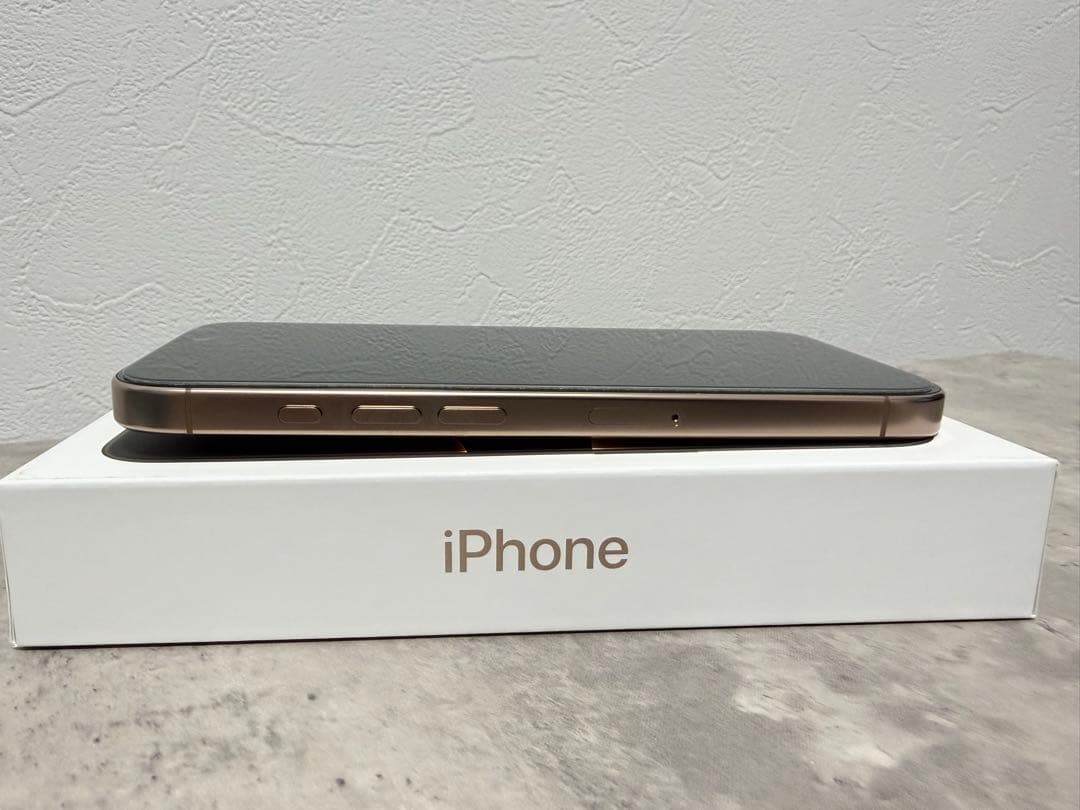 iPhone16Pro デザートチタニウム128G SIMフリー美品