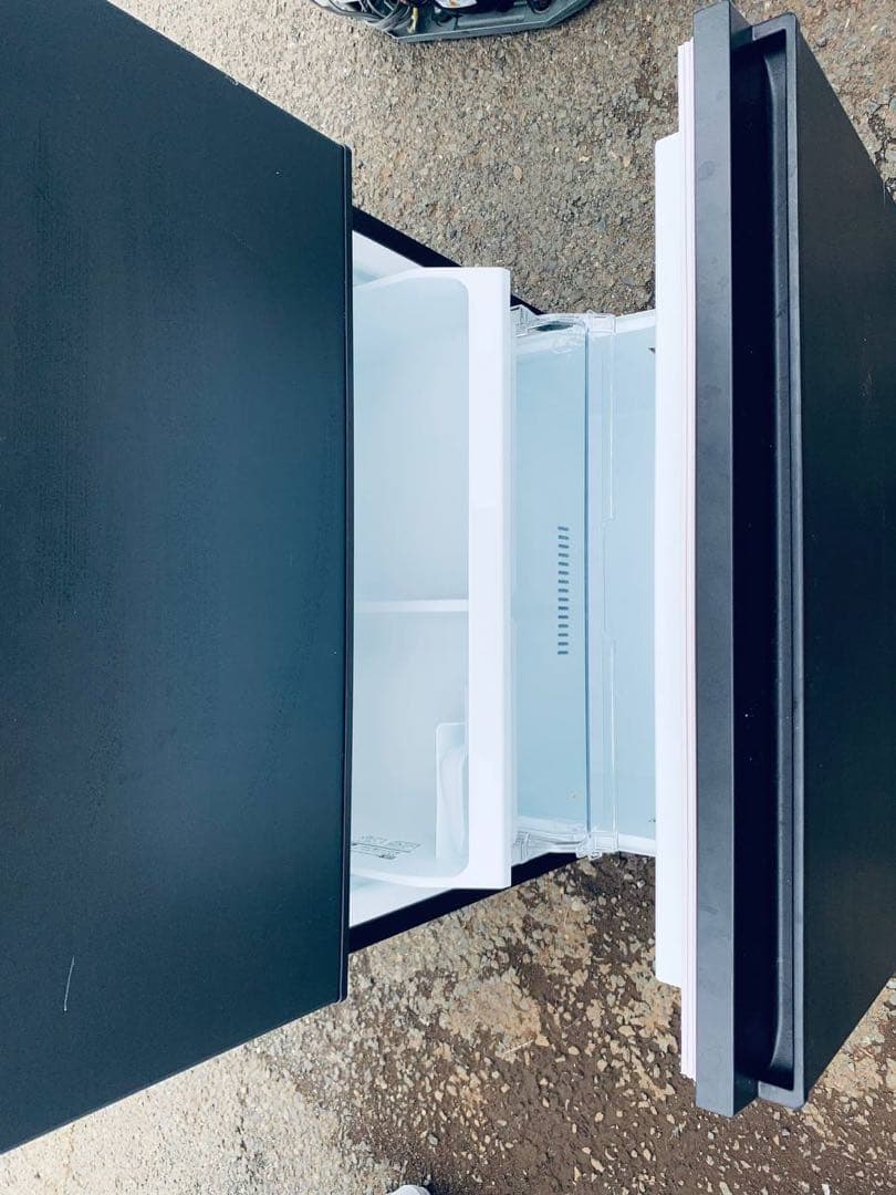 ①✅TOSHIBAノンフロン冷凍冷蔵庫✅ ✅GR-V33SC✅送料設置無料