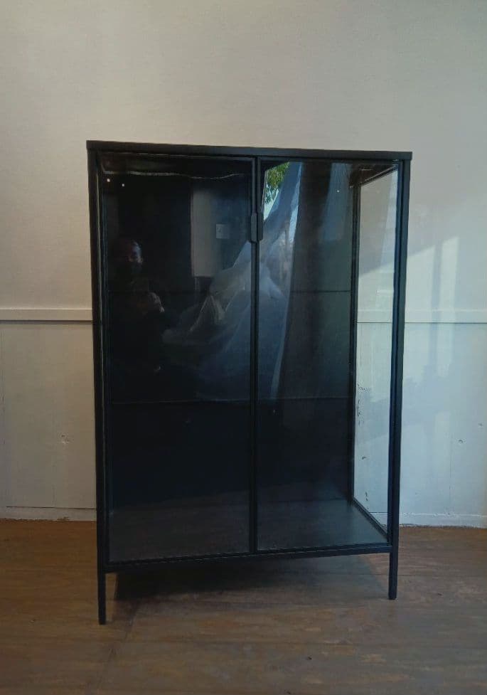 ディスプレイケース　棚無し　使用感有　高さ約１２０cm✕幅８１cm✕奥行３９cm