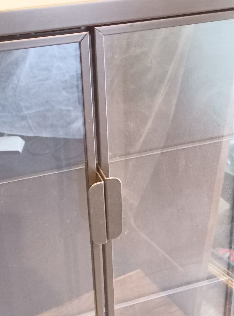 ディスプレイケース　棚無し　使用感有　高さ約１２０cm✕幅８１cm✕奥行３９cm