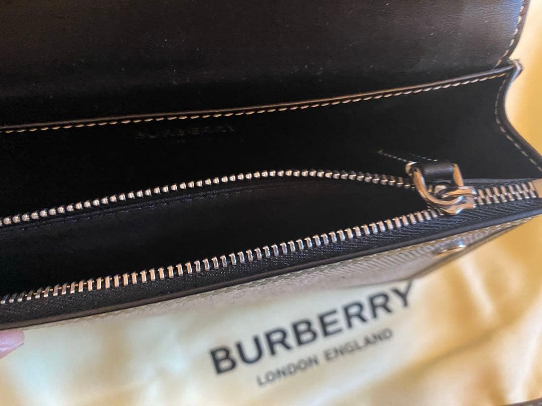 BURBERRY バーバリー　ショルダーバッグ　ボディバック　ユニセックス