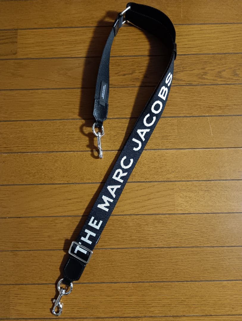 新品【THE MARC JACOBS】ショルダーストラップ　Black