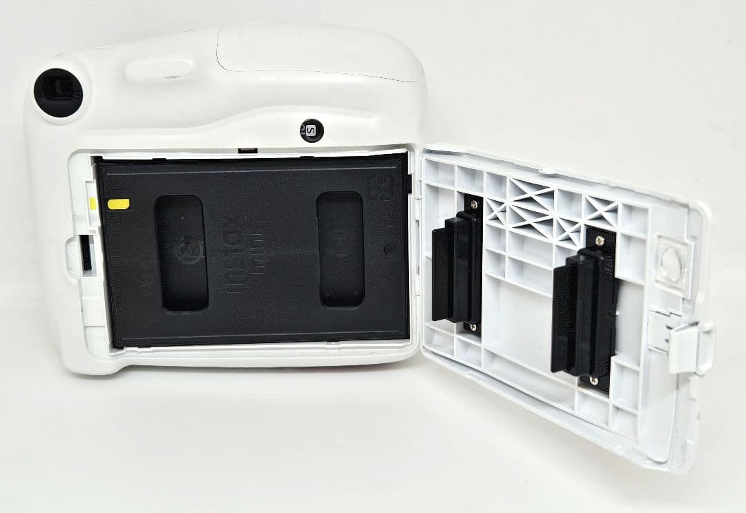 FUJIFILM　富士フィルム　instax mini11　チェキ　ホワイト