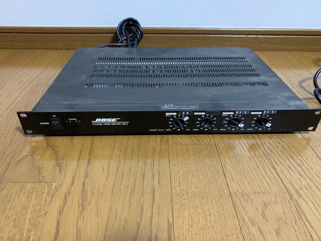 動作品　Bose Professional　パワーアンプ　1200VI