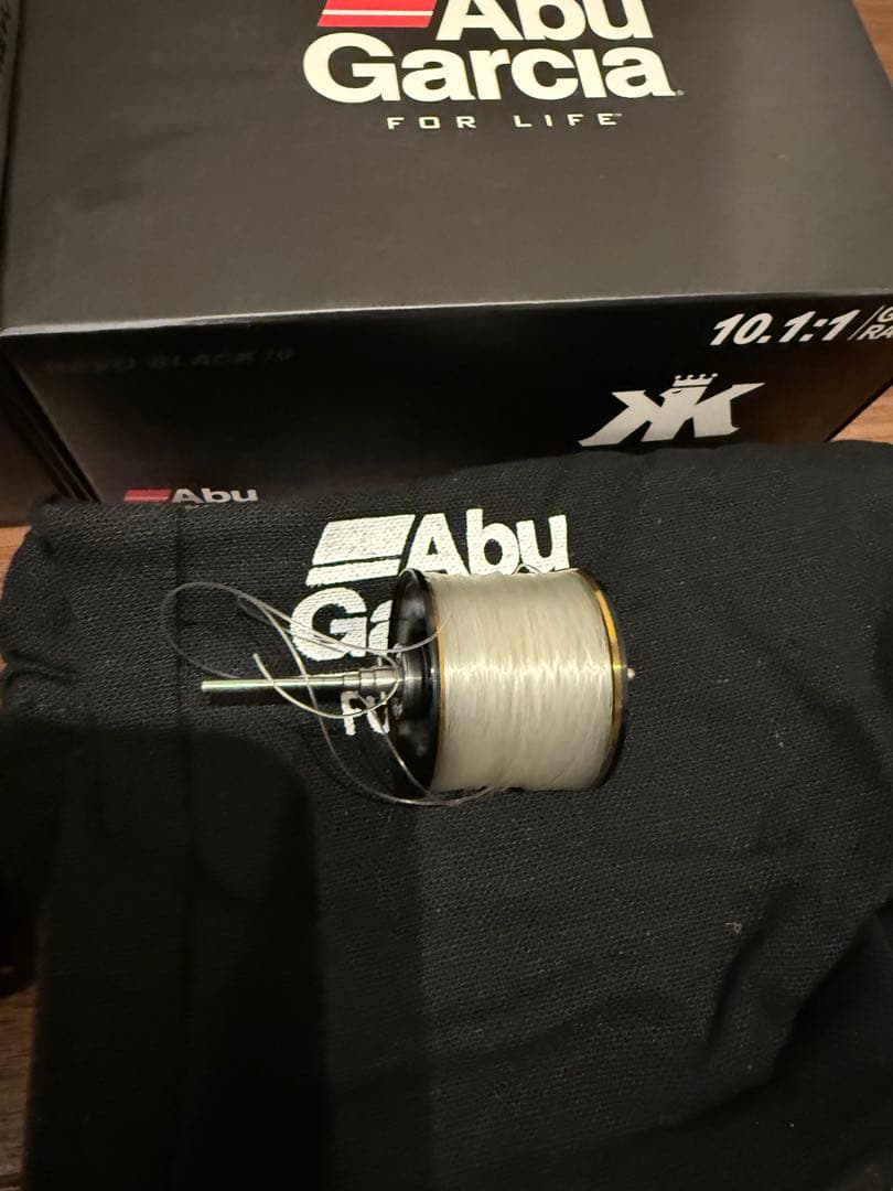 Abu Garcia REVO BLACK 10 変えスプール付き