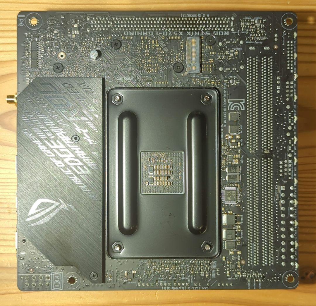 ASUS ROG STRIX X570-I GAMING マザーボード