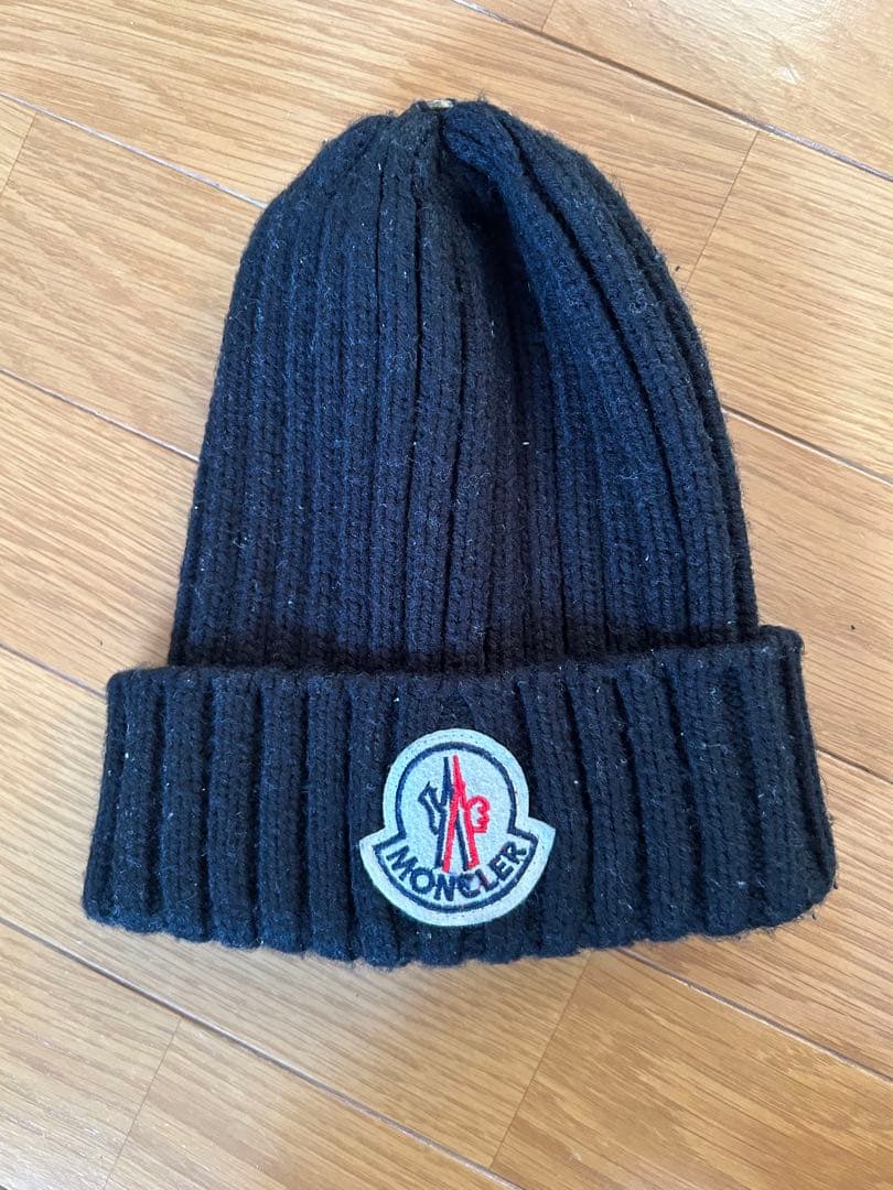 MONCLER 黒 リブ編み ビーニー